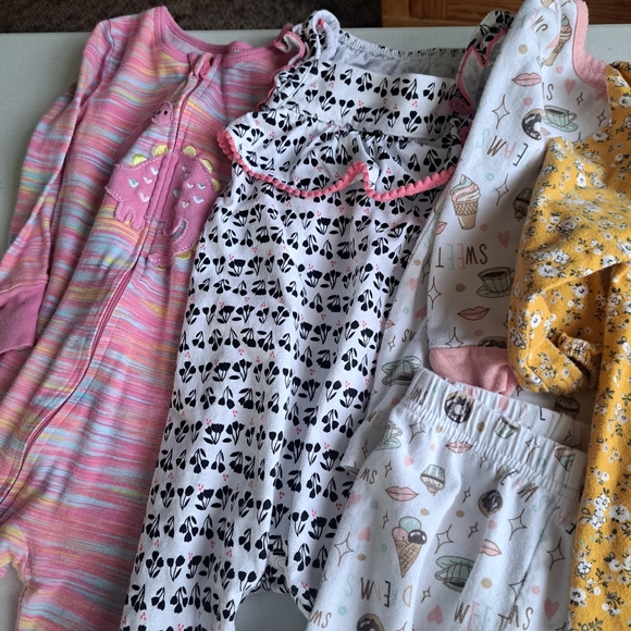 Girls Onesie Bundle - Picture 3 of 5